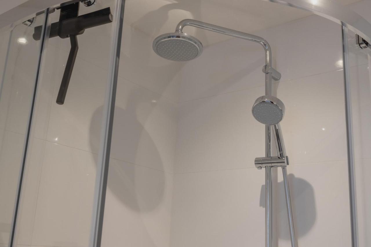 Madrid Suites มาสทริชท์ ภายนอก รูปภาพ